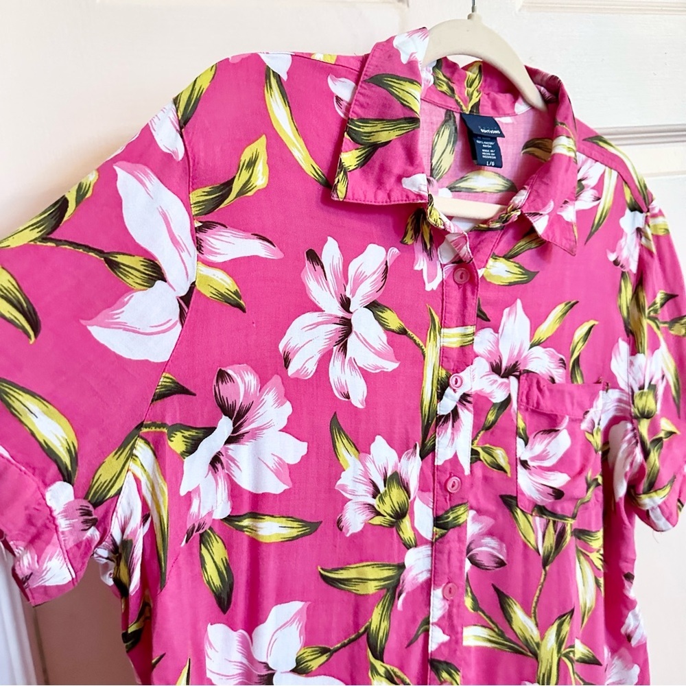 Pink basic editions Hawaiian button up - Picture 2 of 4